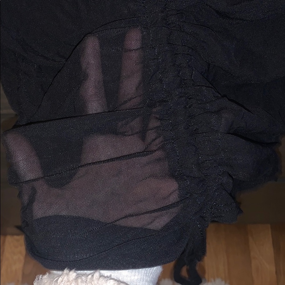 Sheer Short Sleeve Ruched Top - Picture 5 of 5